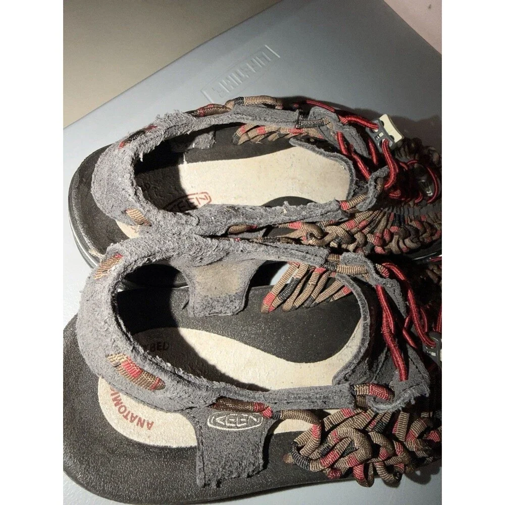 KEEN Sandals Mens 11 Brown Red Two Cord Woven Suede Athletic Hiking Shoes *READ*